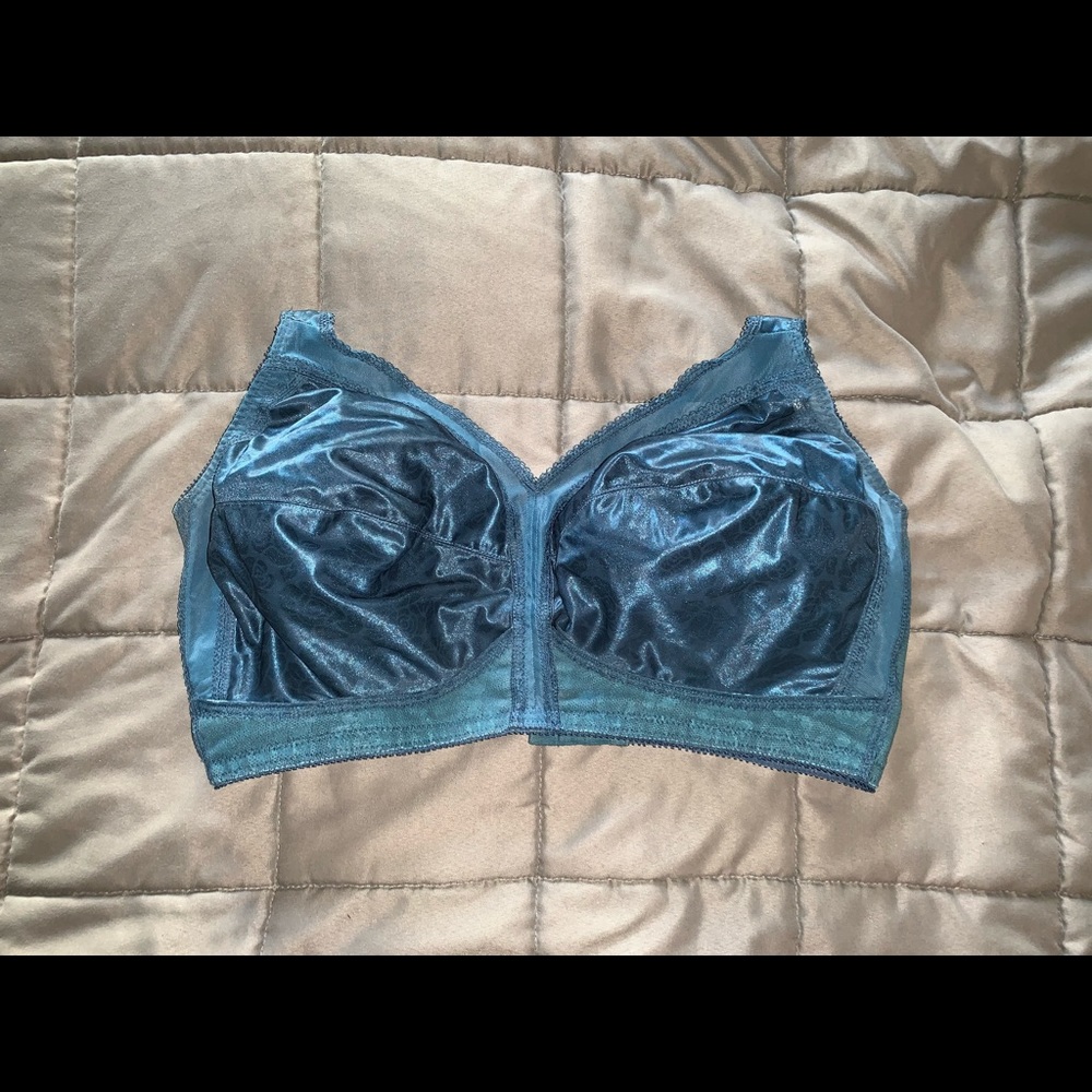Forest Green - Brand New 40DDD Bras
